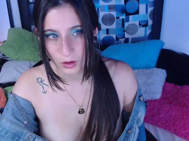 Snímky obrazovky vysielania HellenStorm