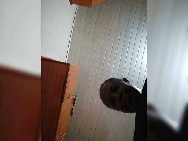 Snímky obrazovky vysielania Hellne