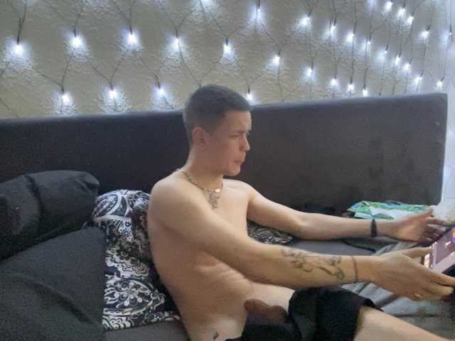Snímky obrazovky vysielania HighAndCouple1