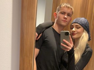 Erotický videohovor HighAndCouple1