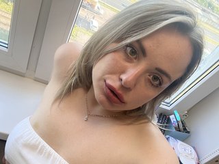 Erotický videohovor HollyDoll