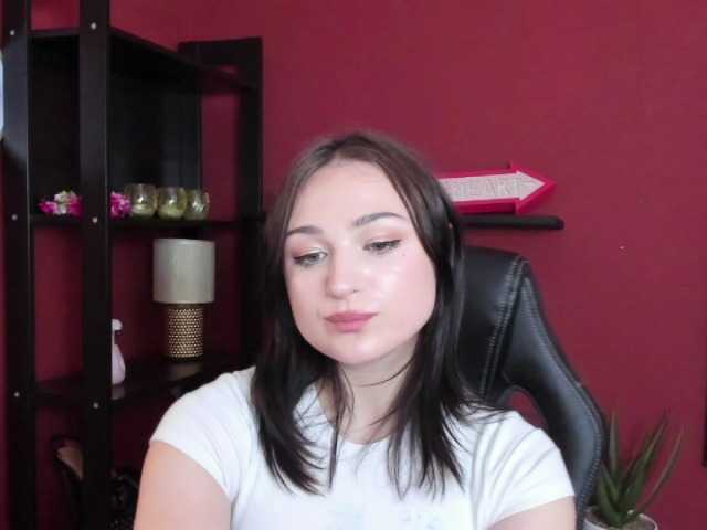 Snímky obrazovky vysielania HollyExtasy