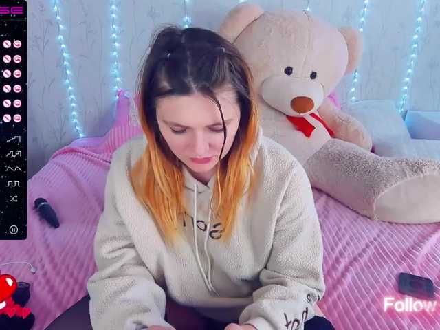 Snímky obrazovky vysielania HolyKate