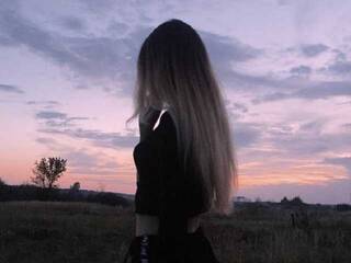 Erotický videohovor Honey-Alexa