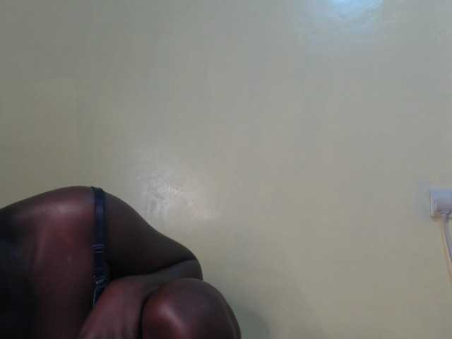 Snímky obrazovky vysielania Hornybee2