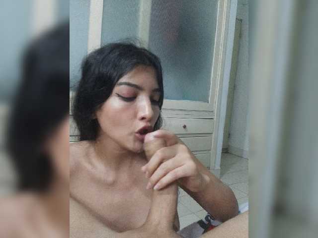 Snímky obrazovky vysielania hot-life-girl