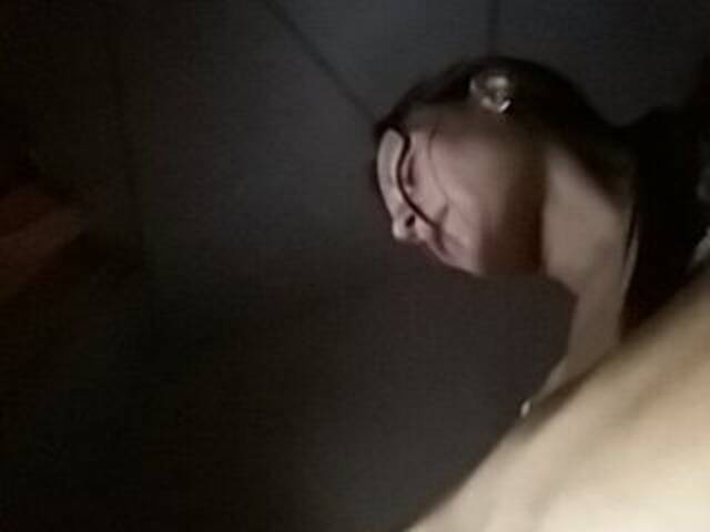 Snímky obrazovky vysielania hotexiting