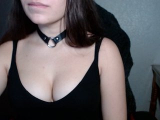 Snímky obrazovky vysielania hotgirl888