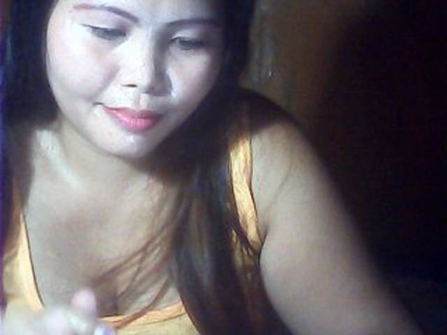 Snímky obrazovky vysielania HotMommaxx