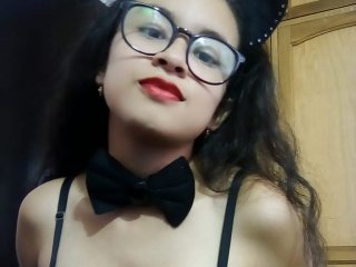 Erotický videorozhovor HotNaughty19