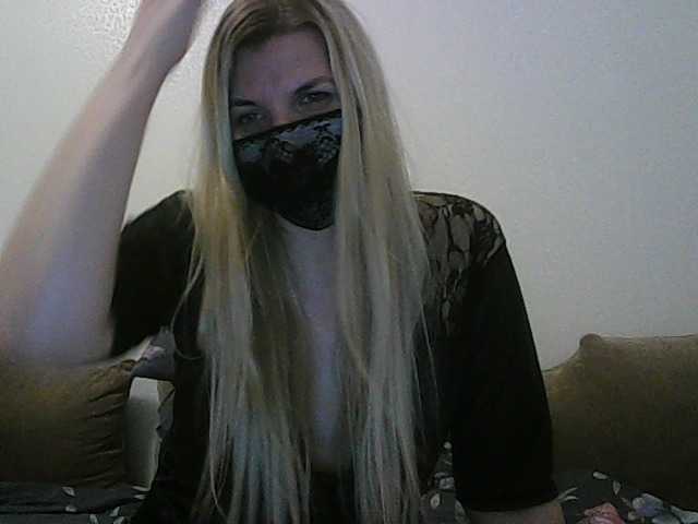 Snímky obrazovky vysielania Hot-stuff-4u