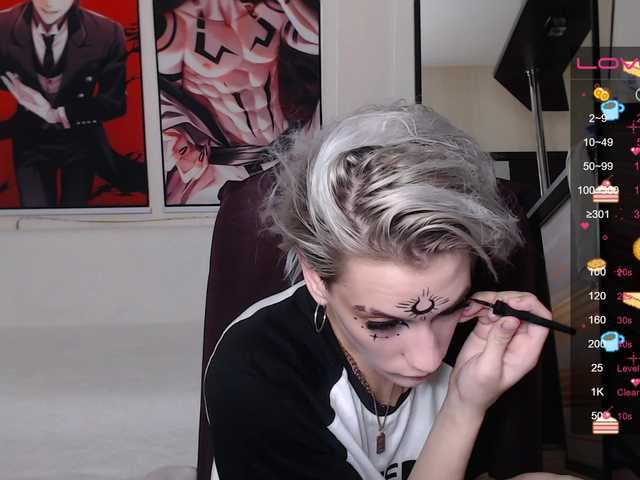 Snímky obrazovky vysielania HottiDevil