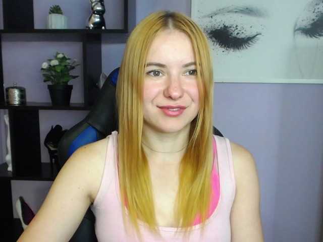 Snímky obrazovky vysielania hottiexLayla