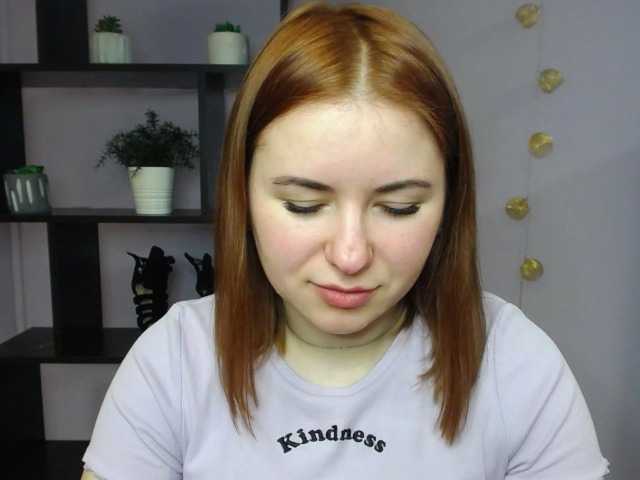 Snímky obrazovky vysielania hottiexLayla