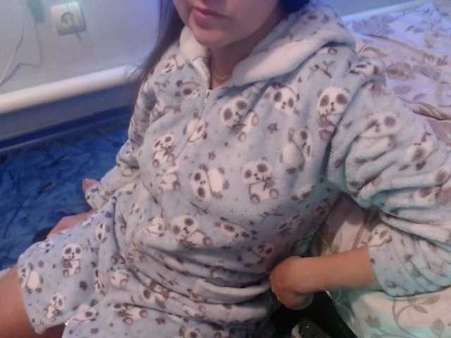 Snímky obrazovky vysielania HottyAssGirl
