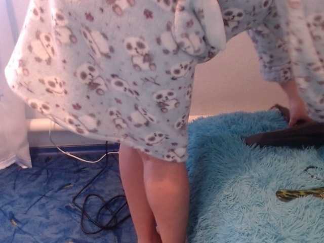 Snímky obrazovky vysielania HottyAssGirl