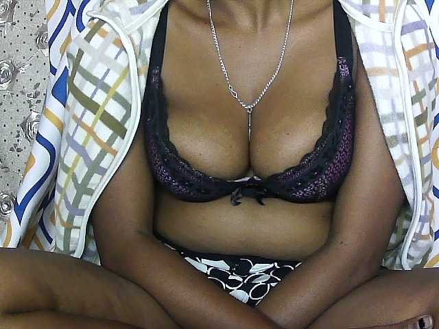 Snímky obrazovky vysielania sexy-frayah