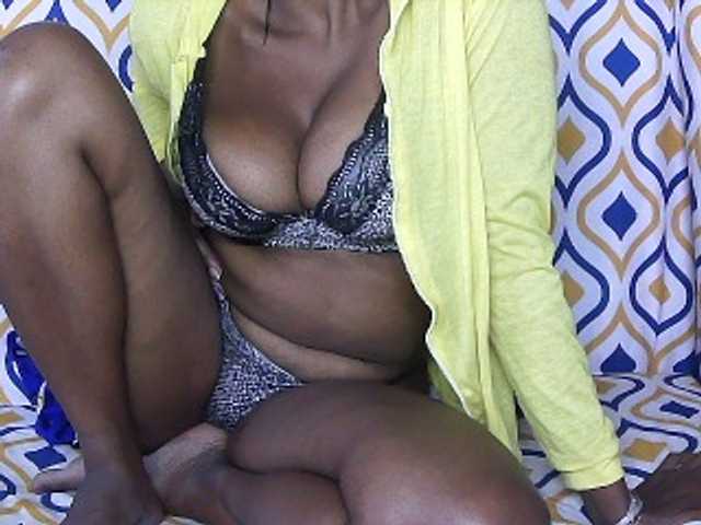 Snímky obrazovky vysielania sexy-frayah