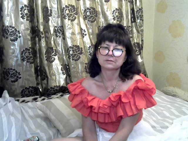 Fotografie iLONA77777 HI camera - 100 watch your sperm and how you masturbate , give me pleasure 100 tokens vibrator from 5 tokens !! footjob - 100