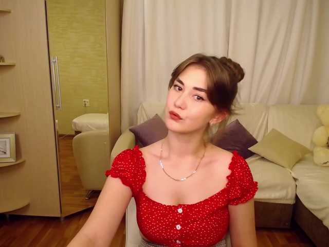 Fotografie SweettyLips Hi! Welcome to my room! I will be happy to have fun with you today!) Join us!!