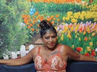 Erotický videohovor indianbarbiedoll