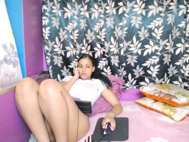 Snímky obrazovky vysielania Indianmaxine07