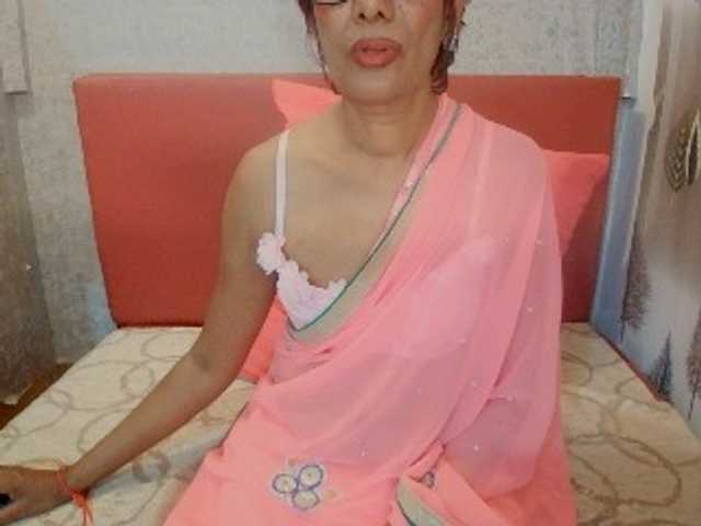 Snímky obrazovky vysielania Indianmilf4u