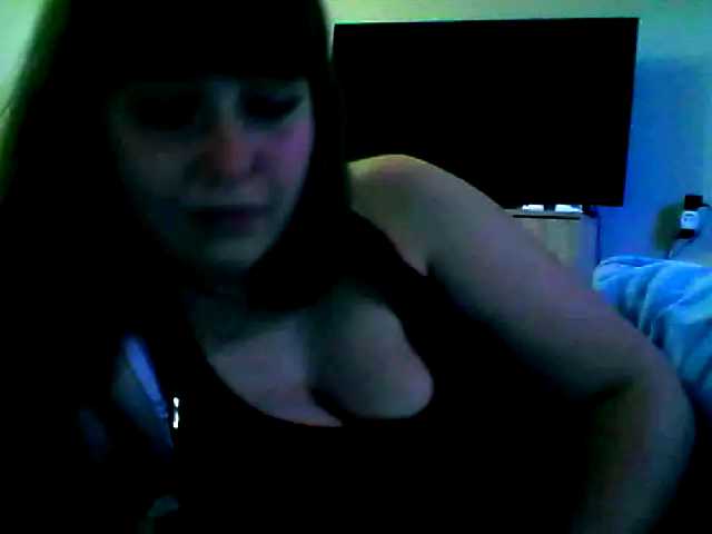 Snímky obrazovky vysielania inessasexy