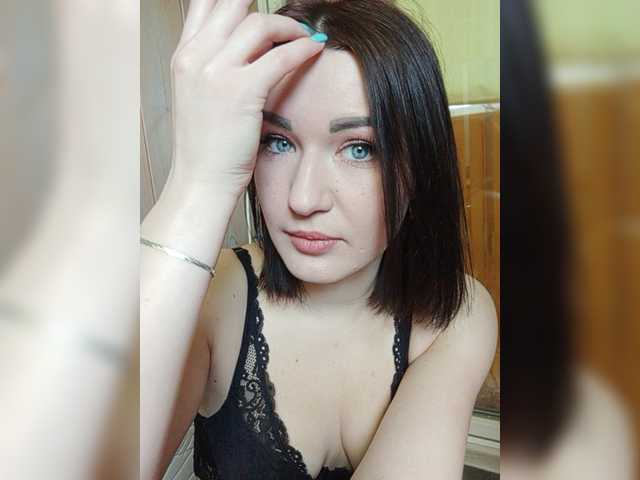 Snímky obrazovky vysielania IreneGold