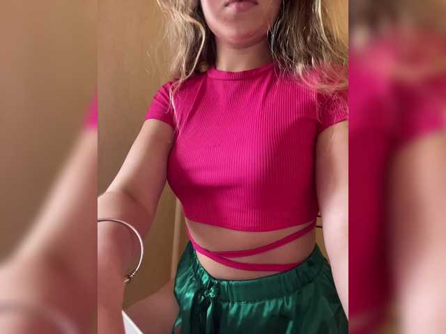 Snímky obrazovky vysielania VASILISA_SEXY