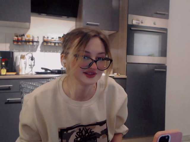 Snímky obrazovky vysielania Sunny_Bunny