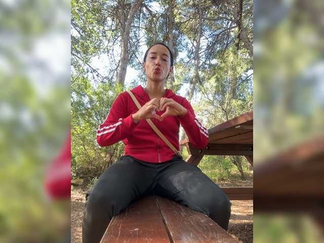 Snímky obrazovky vysielania Isabellasweet19