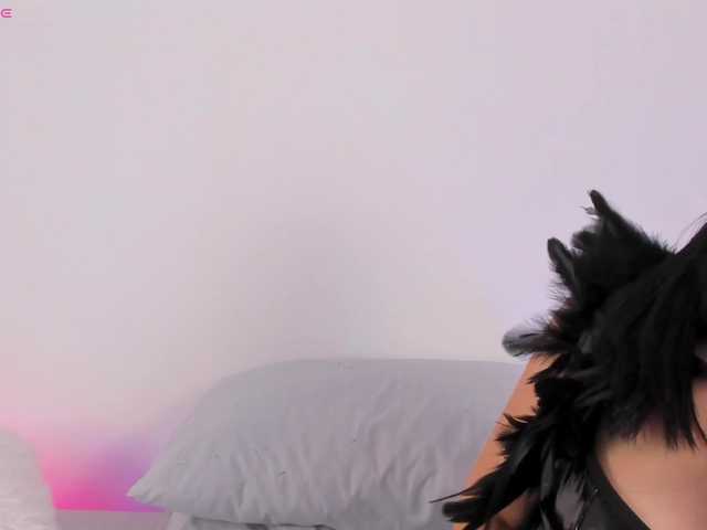 Snímky obrazovky vysielania IvonneDuarte