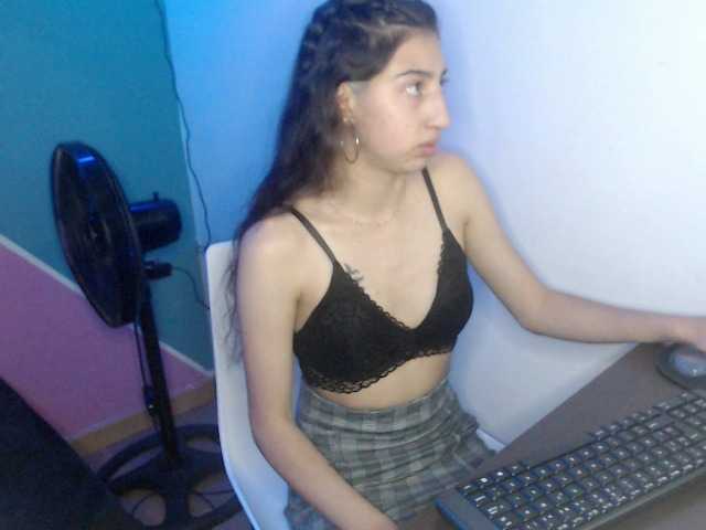 Snímky obrazovky vysielania ivy-blue