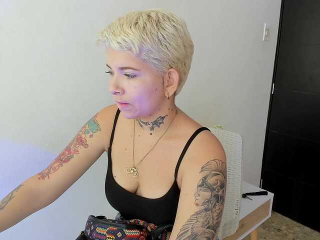 Snímky obrazovky vysielania Jade-28