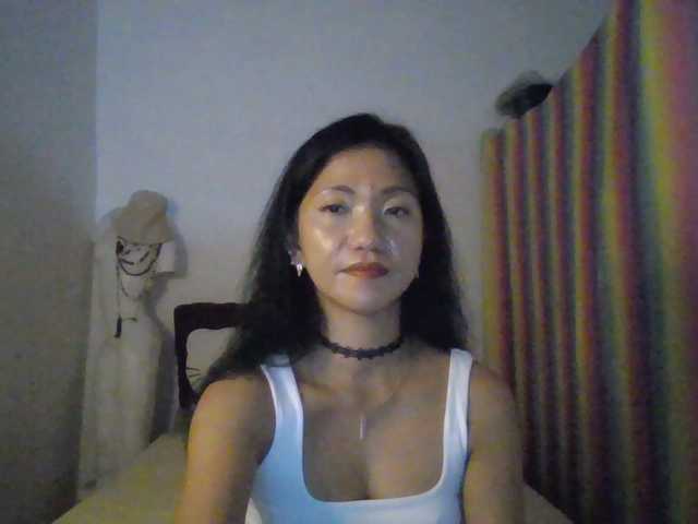 Snímky obrazovky vysielania Tina_Jade