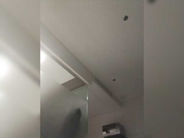 Snímky obrazovky vysielania Tina_Jade