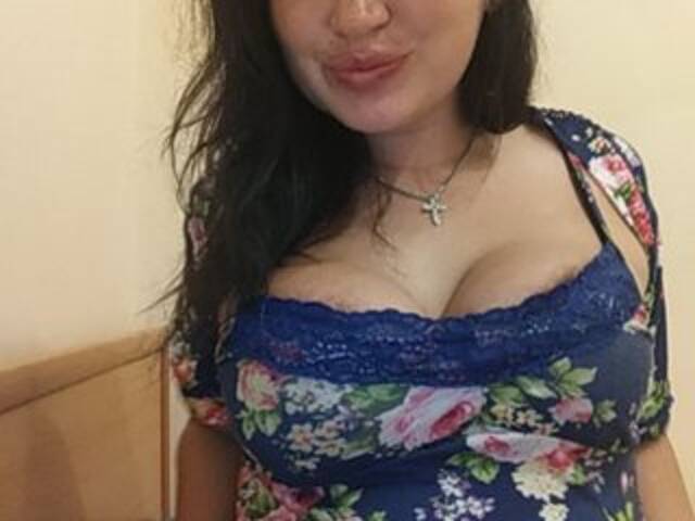 Snímky obrazovky vysielania JesBlack