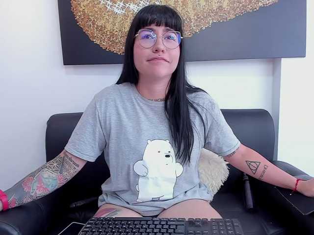 Snímky obrazovky vysielania Jessica-