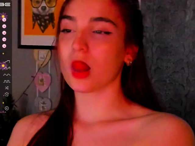Snímky obrazovky vysielania JessicaMiles