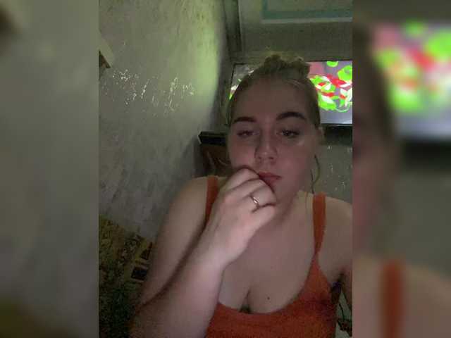 Snímky obrazovky vysielania JessieXShiny