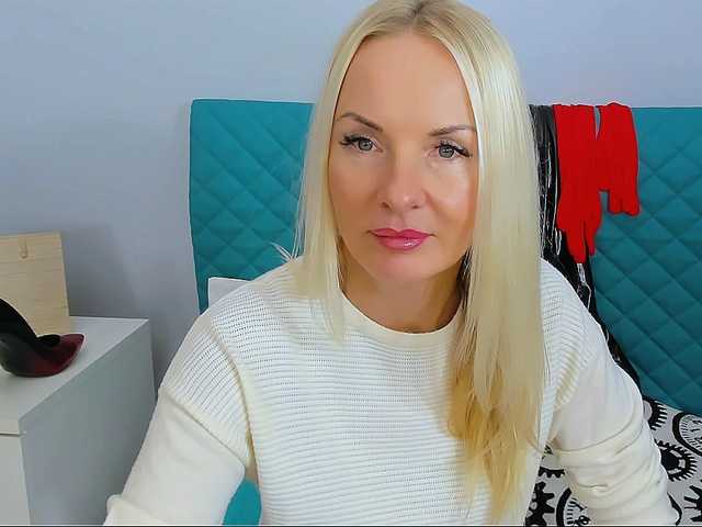 Snímky obrazovky vysielania JoanaLovely
