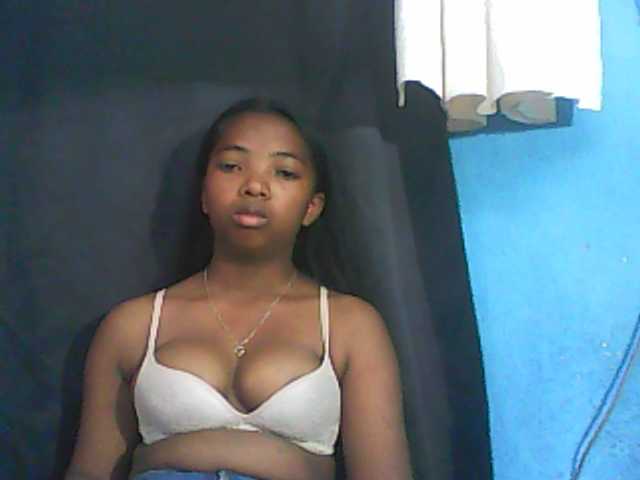 Snímky obrazovky vysielania JoAnnah