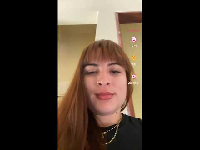 Snímky obrazovky vysielania Jonesjones15