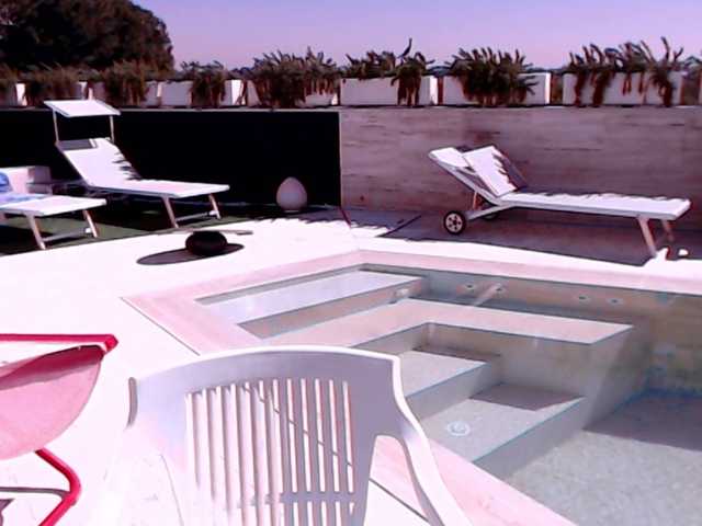 Snímky obrazovky vysielania JordanDreams