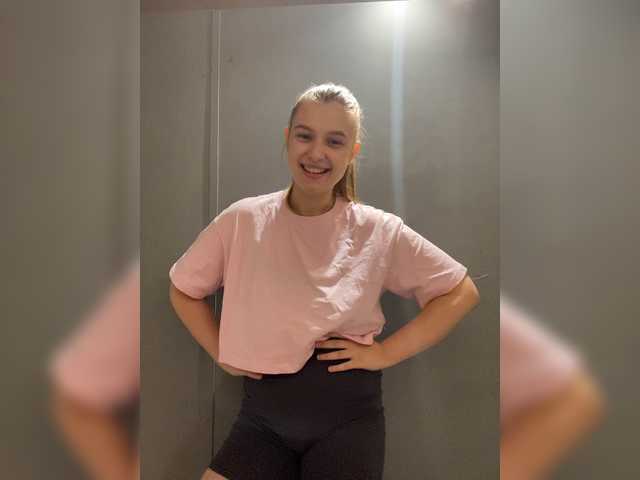 Snímky obrazovky vysielania jucieLussie