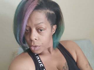 Erotický videohovor JuicceHoneyPot