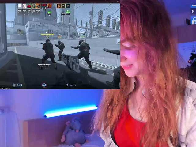 Snímky obrazovky vysielania JuliaJuly