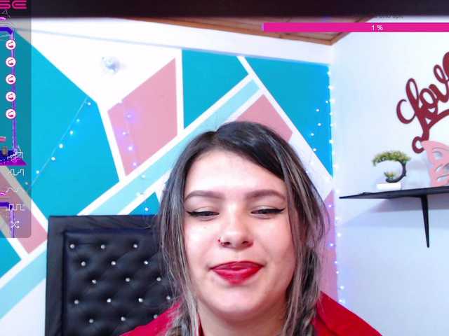 Fotografie julianalopezX Do you want to see me dance while I get naked? ok give me 200 tk and more motivation for more show #dancenaked #bodyoil #roleplay #playfeet #dildoplay #bignipples