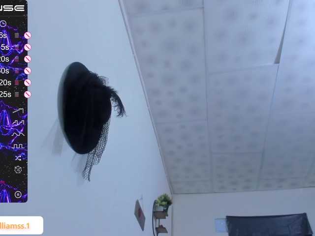 Snímky obrazovky vysielania Junewilliams